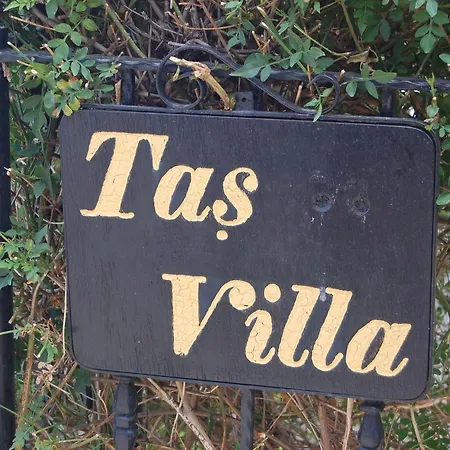 Tas Villa